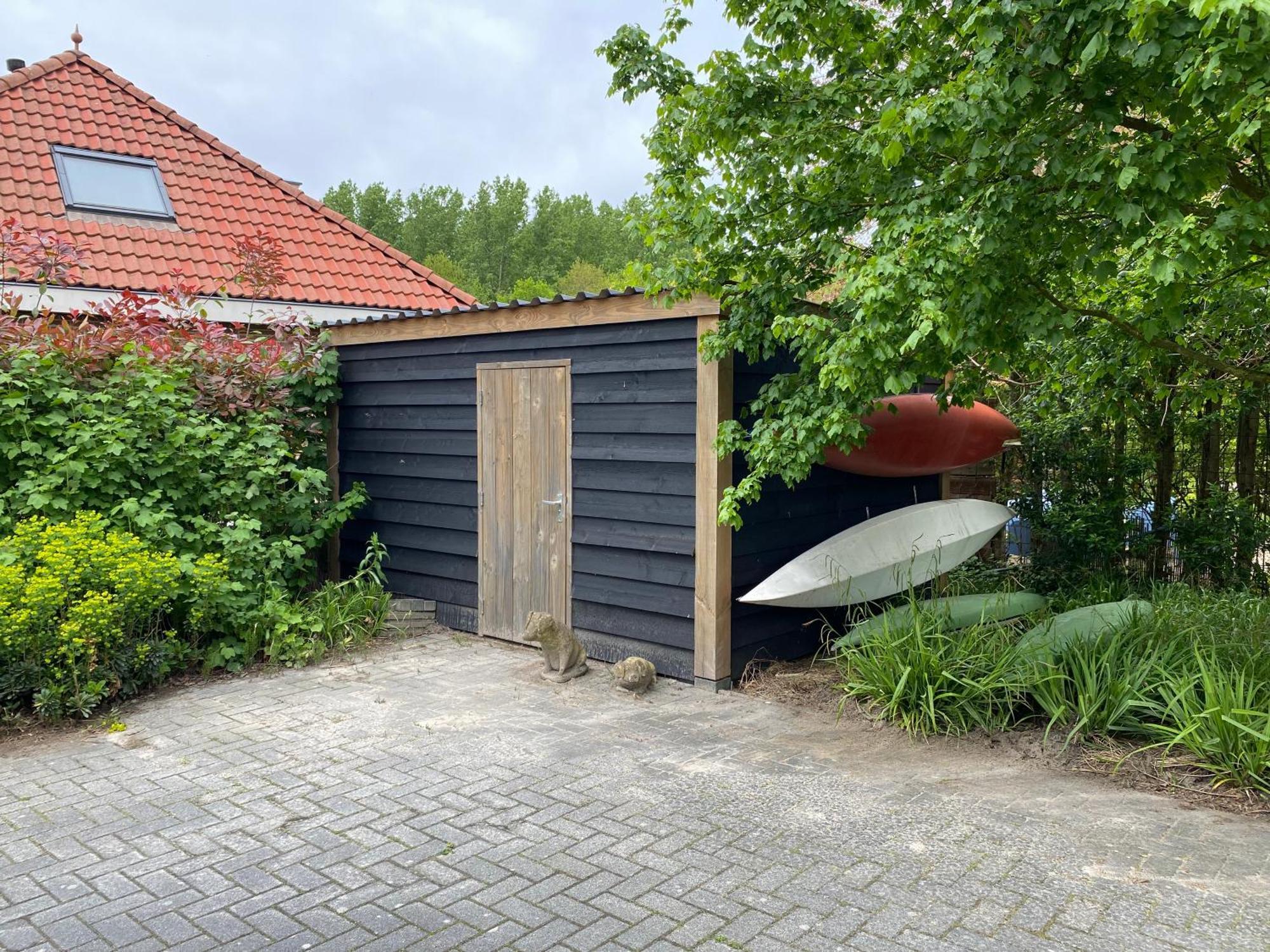 Villa Riverside Met Hottub, Eigen Aanlegsteiger, Zwemtrap, Trampoline En Kano'S Zeewolde Exteriér fotografie