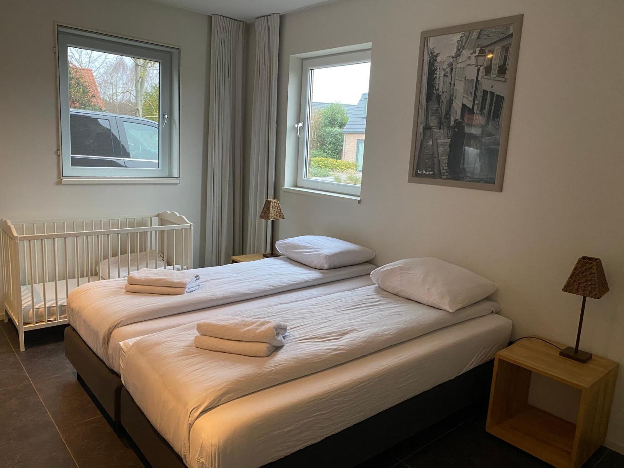 Villa Riverside Met Hottub, Eigen Aanlegsteiger, Zwemtrap, Trampoline En Kano'S Zeewolde Exteriér fotografie